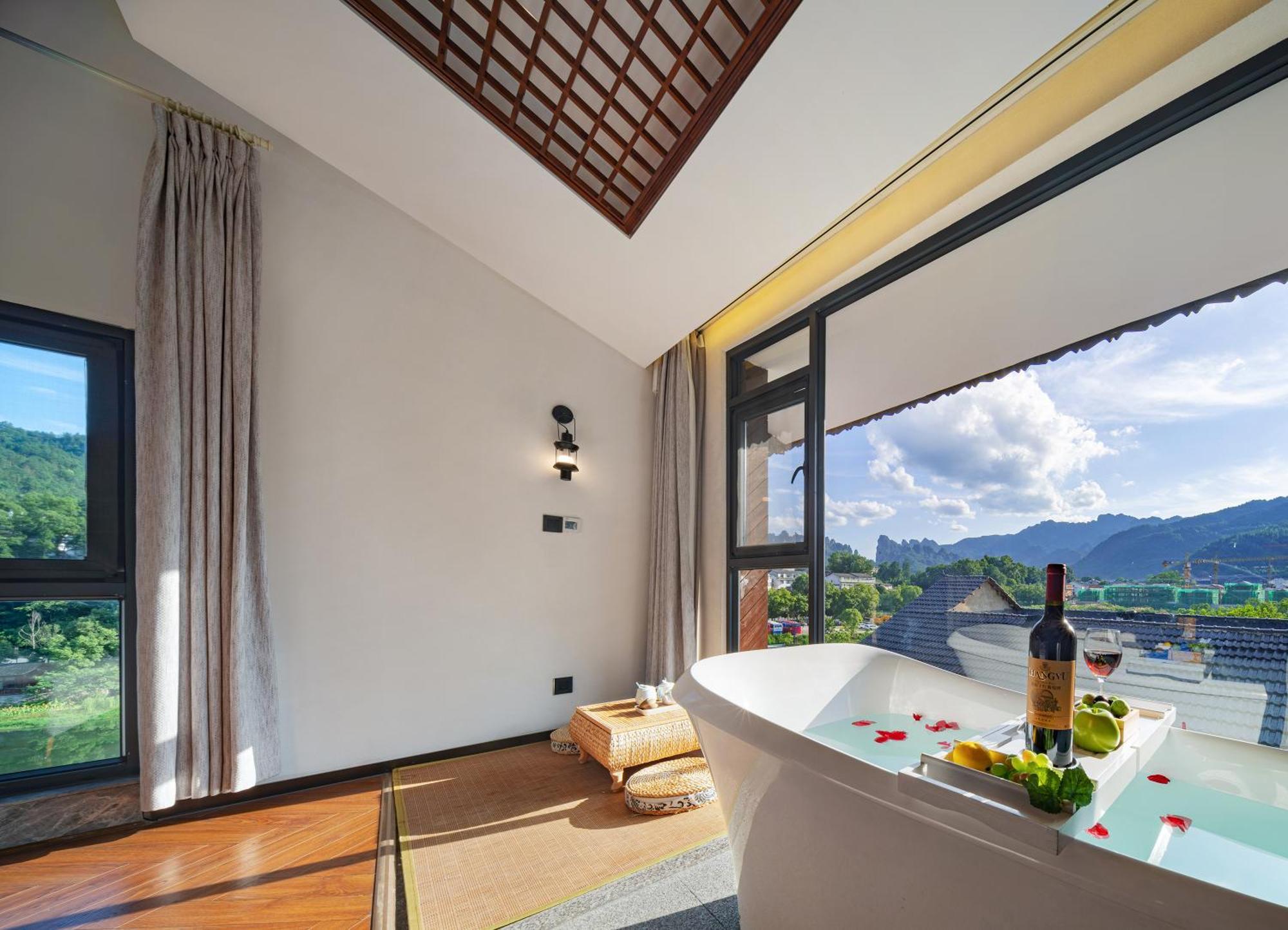 Hotel 張家界武陵源北岸輕奢客棧 森林公園店 Zhangjiajie Exterior foto