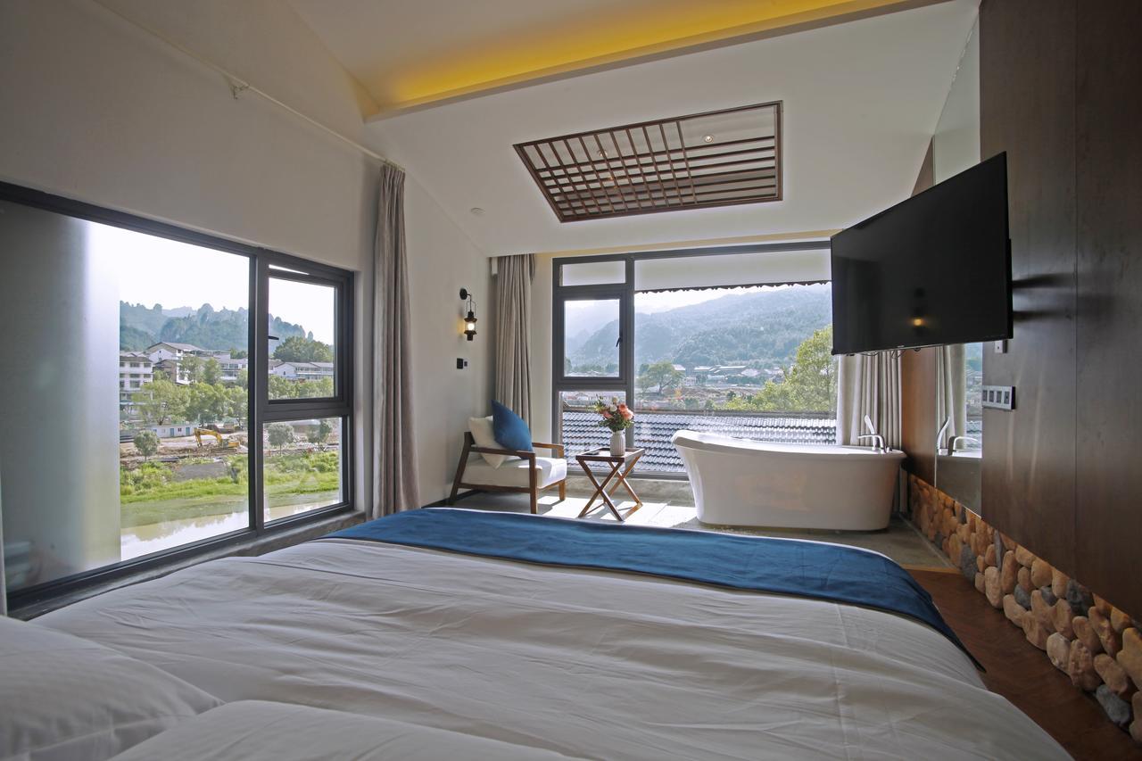 Hotel 張家界武陵源北岸輕奢客棧 森林公園店 Zhangjiajie Exterior foto